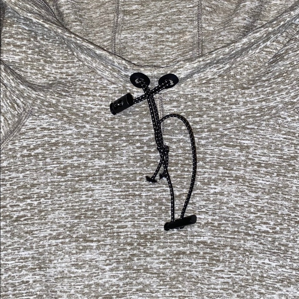 ❌SOLD❌Balance athletica crop purpose hood - Picture 3 of 7